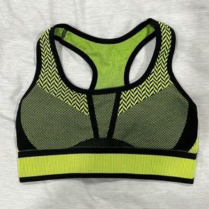 Fabletics Bianca Seamless Sports Bra
